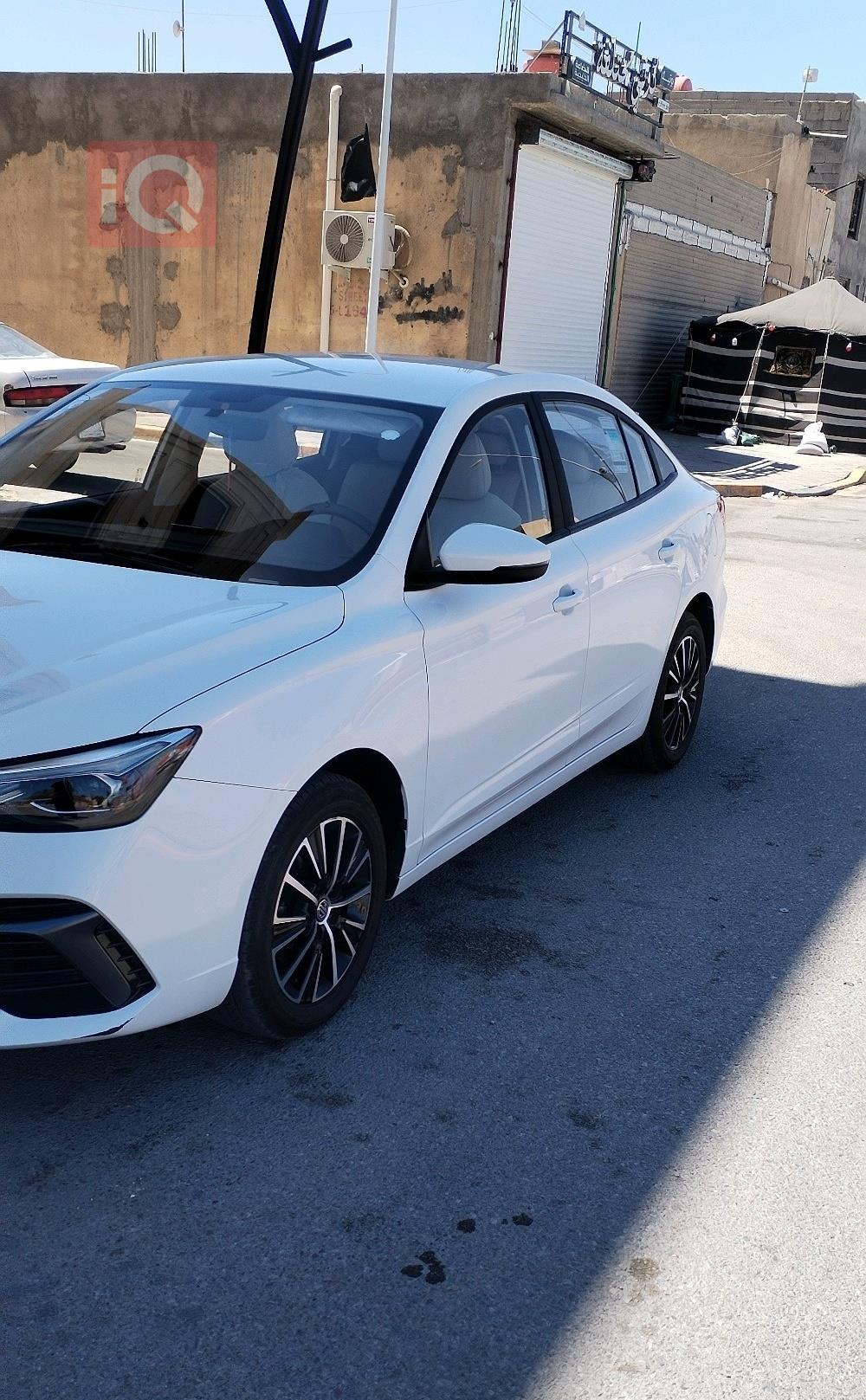 MG 5 Plus
